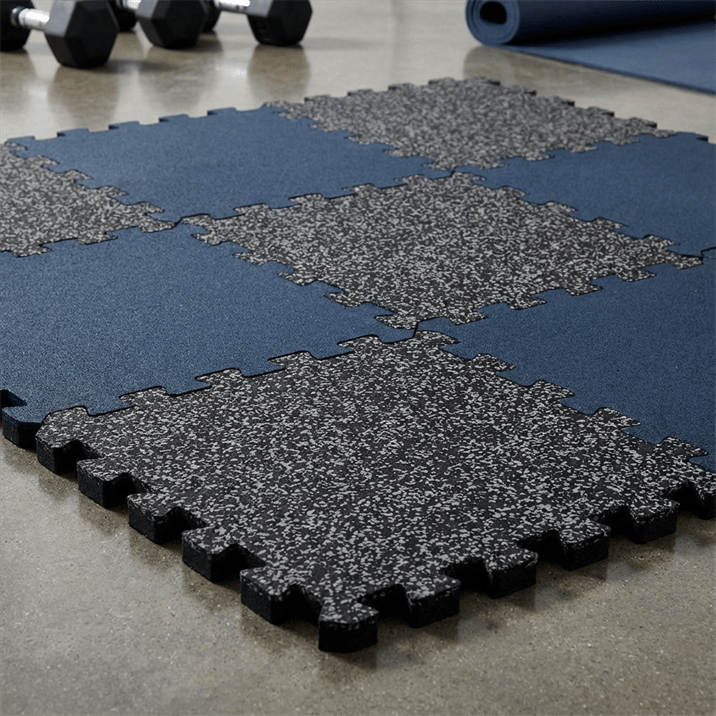 مقایسه هزینه‌ای: کفپوش پازلی در برابر رولی و درجا ریز